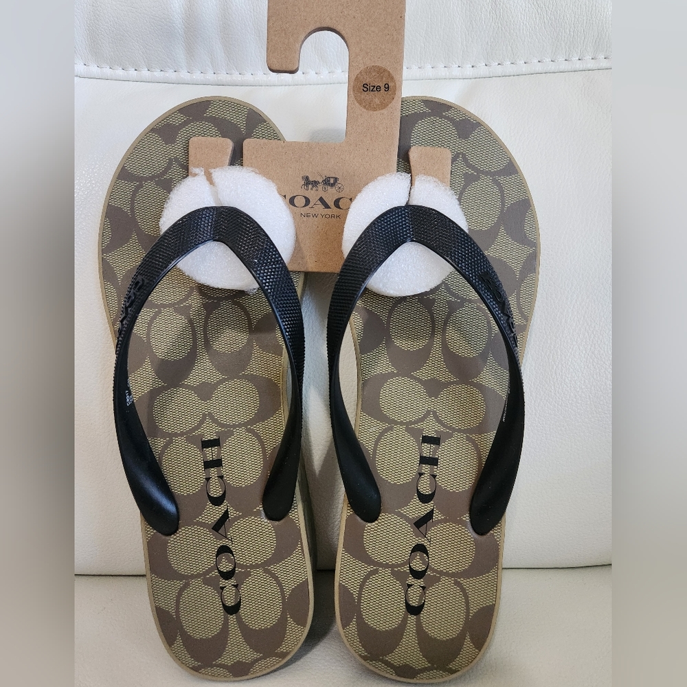 Coach Lynn Flip Flop Size 9